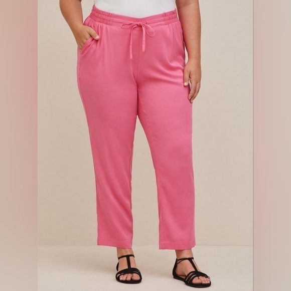 3X Short • Torrid • Relaxed Taper Stretch Challis High-Rise Tie-Front Pant - Picture 2 of 6